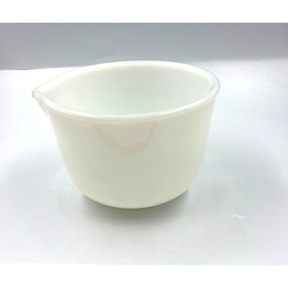 Vintage Fire King Ware Milk Glass Mixing Bowl W Spout For Sunbeam 6.5" Made USA - Picture 7 of 10